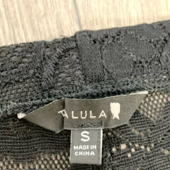 Aritzia Talula Lace Biker Shorts Mid Rise Stretchy Sheer Black Size Small - Picture 7 of 14